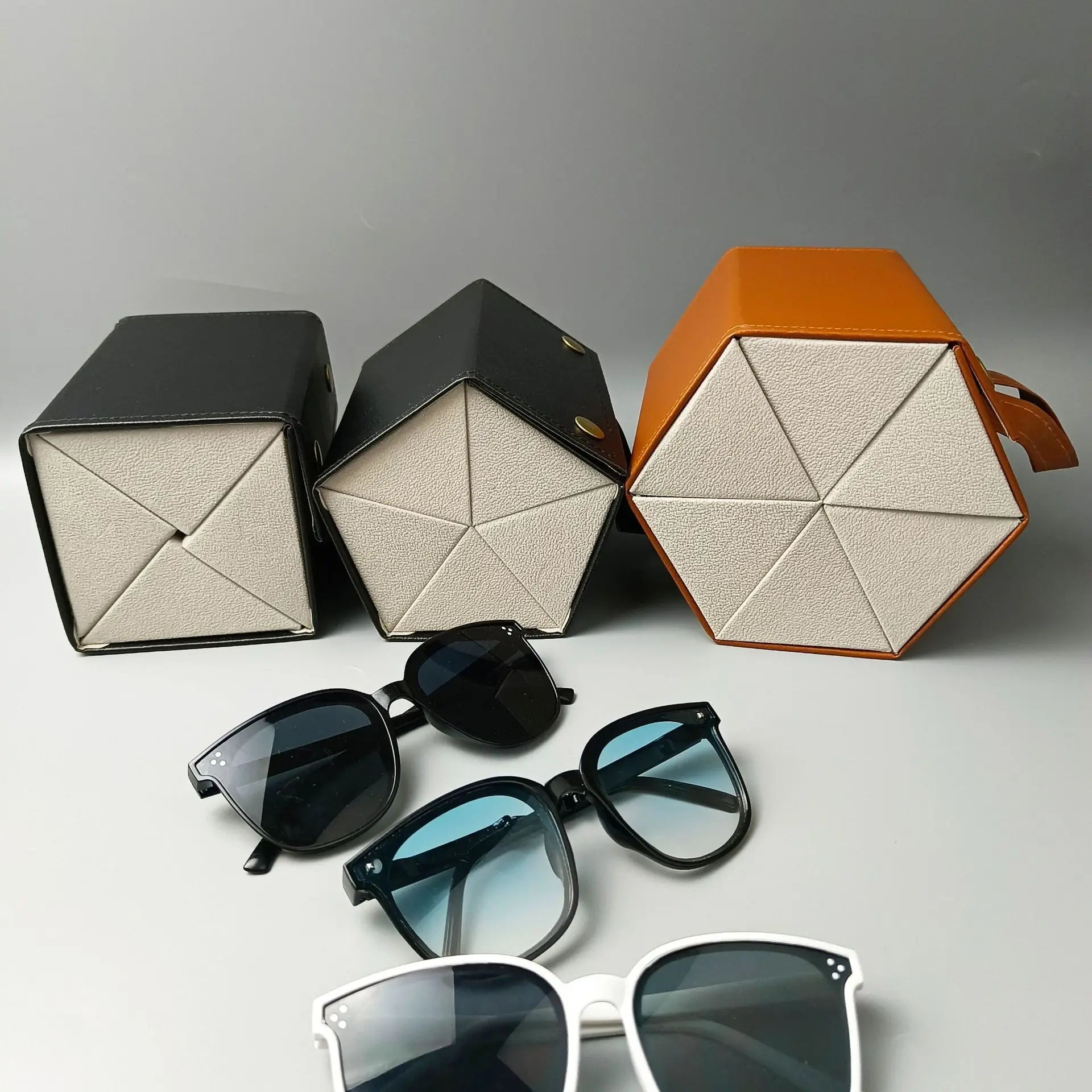 Sonnenbrillen Aufbewahrung – PU Leder Multi-Steckplatz Organizer