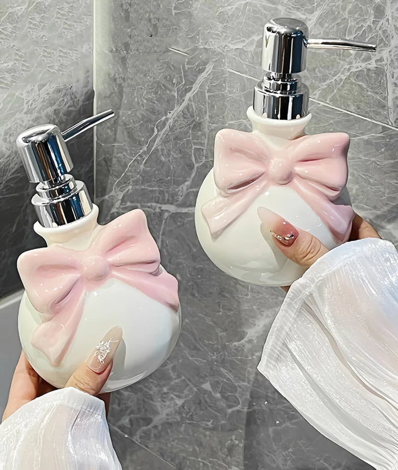 Spender im Bogen-Stil – Keramik-Design – Badezimmer