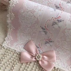 Romantischer Spitzen-Tischläufer aus Polyester in Violett 30x200cm