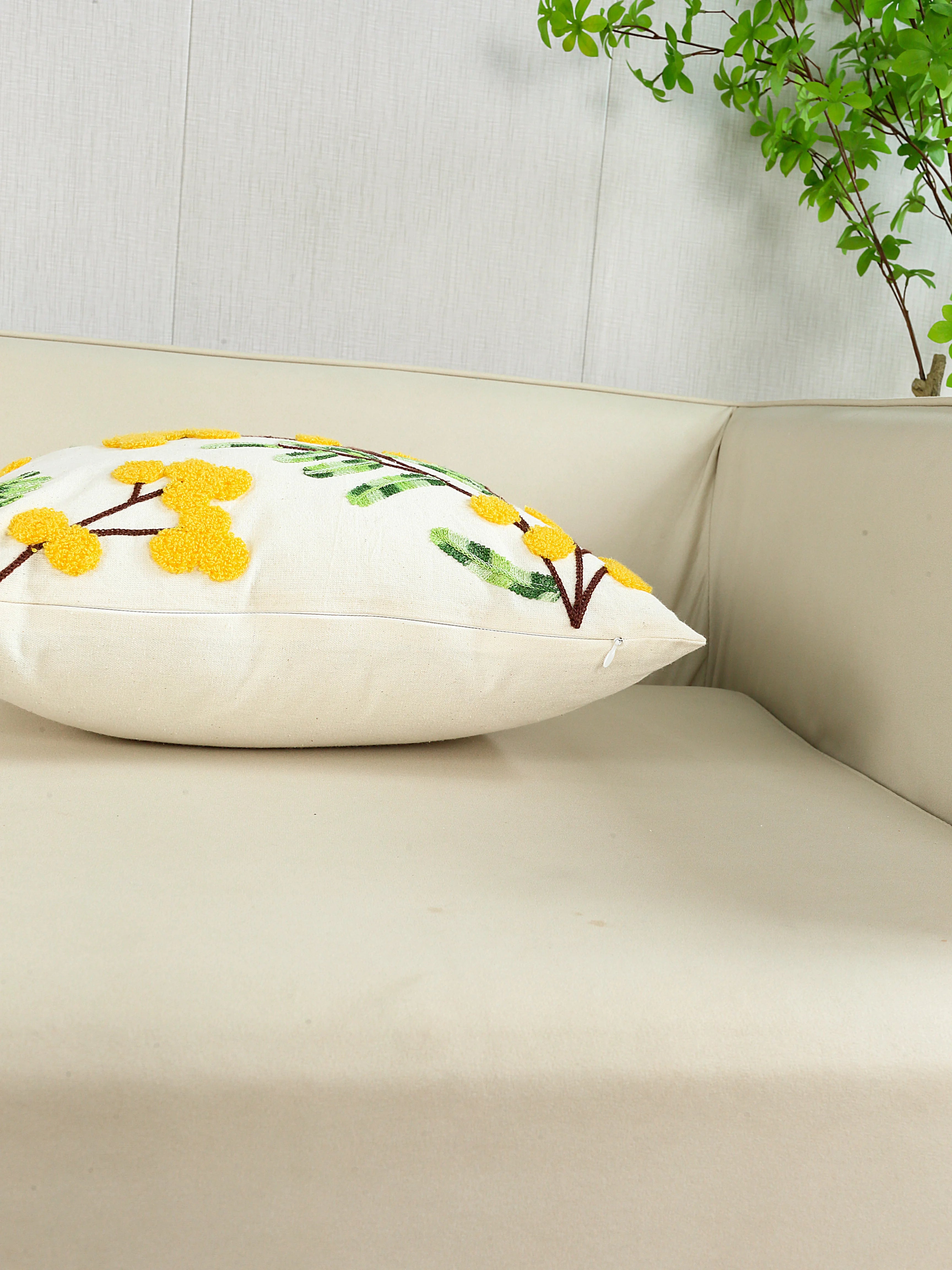 Stickerei Kissenbezug – Florales Polyester – 50x50 cm