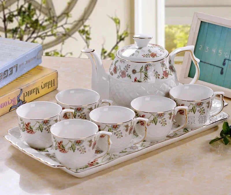 Europäisches Porzellan-Teeservice 8-teilig in Kürbis-Weisse-Kamelie-Muster