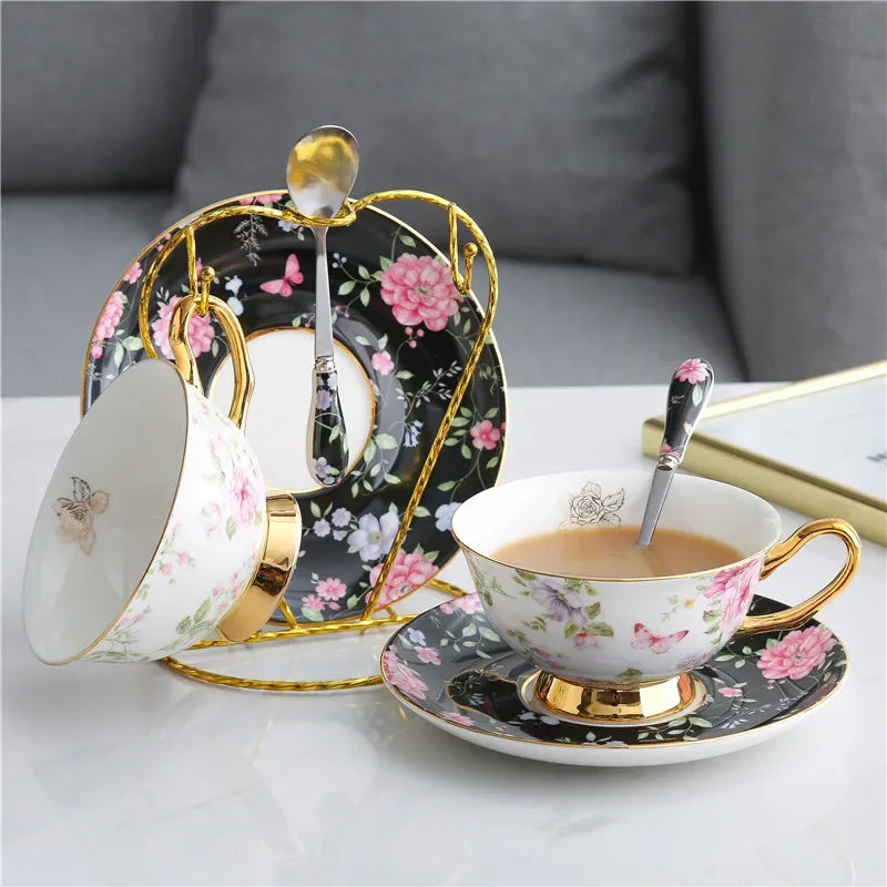 Teeset aus Bone China – Pastoralblume – Vielseitig