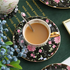 Teeset aus Bone China – Pastoralblume – Vielseitig