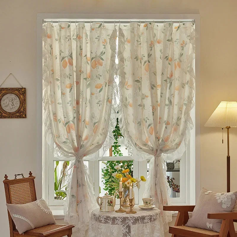 Transparente Spitzengardine mit antikem Blumenmuster, Farbe: Blumen 1, Grösse: W100xH180 cm aus Polyester im Vintage-Stil