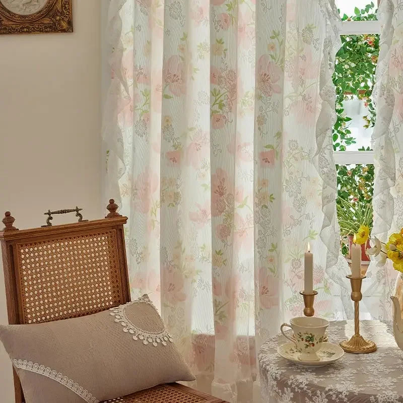 Transparente Spitzengardine mit Blumenmuster aus Polyester in der Grösse W100xH180cm