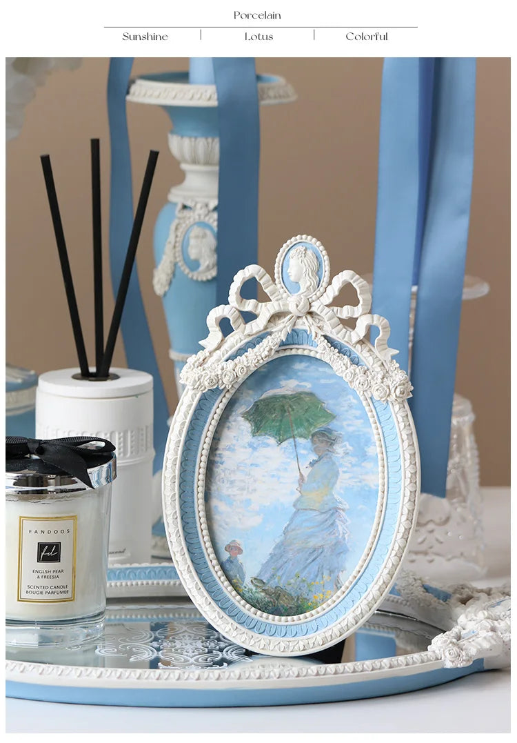 French Vintage 6-Zoll Bilderrahmen im Rokoko-Stil aus weissem Harz