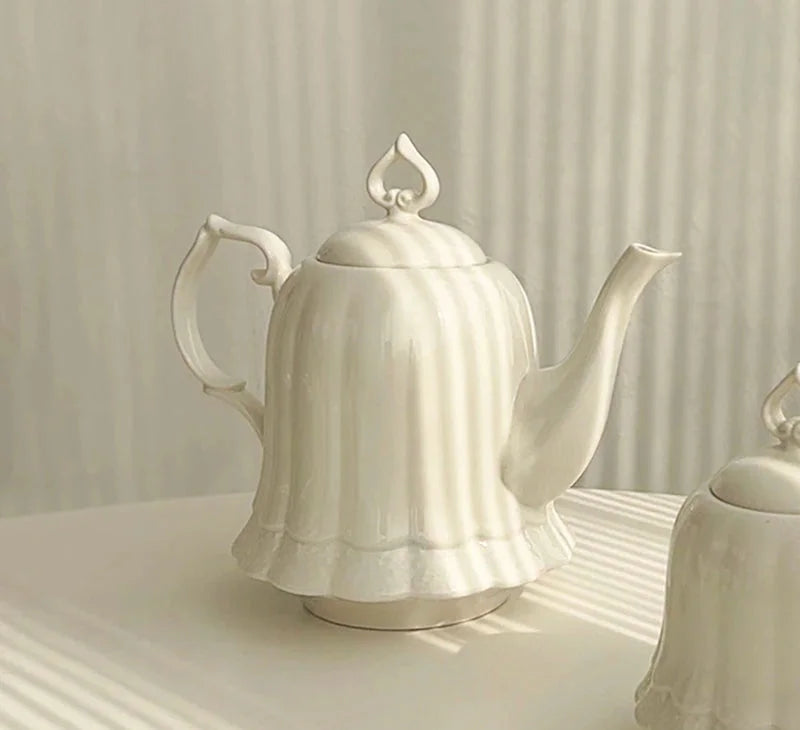 Vintage Keramik Kaffeeset – Handgepresstes Porzellan