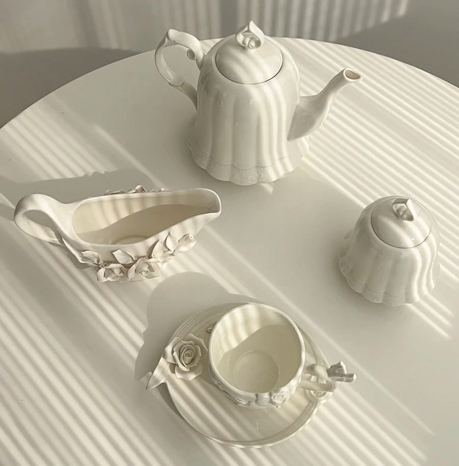 Vintage Keramik Kaffeeset – Handgepresstes Porzellan