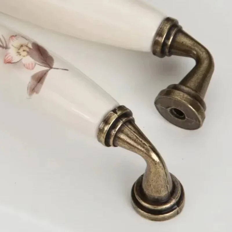 Vintage Keramik Möbelknopf – Ländlicher Stil