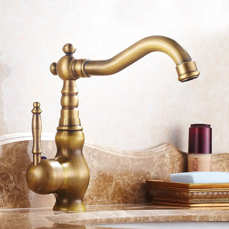 Vintage Messing Wasserhahn in polierter Bronze mit 360-Grad Drehung