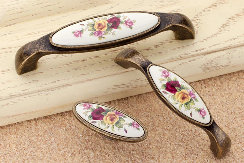 Vintage Möbelgriffe - Keramik & Zinklegierung - Antik Bronze