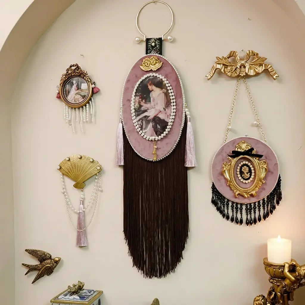 Vintage Samt Wandkunst – Unregelmässiges Rahmen-Design