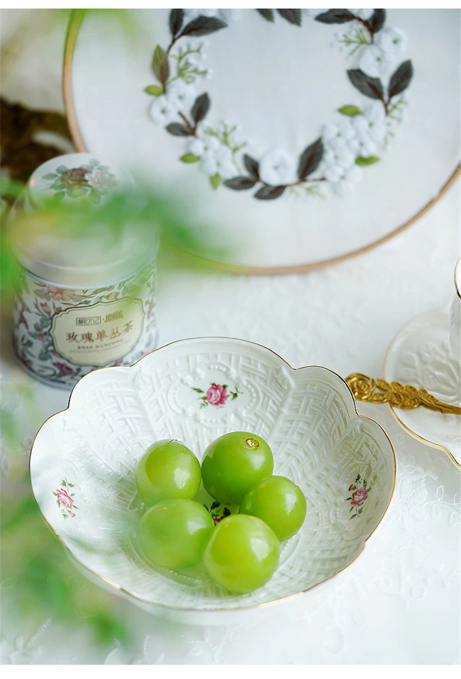 Vintage Teeset – Porzellan Blumen Design für Zuhause