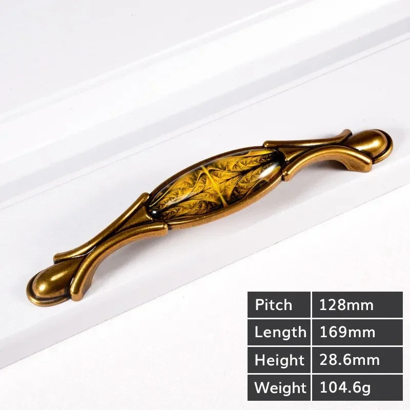 Vintage Türgriffe – Retro Bronzedesign – Küchenschränke