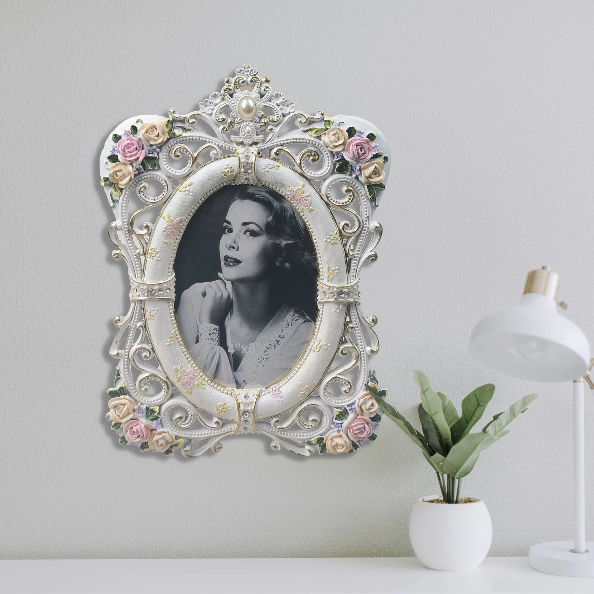 Vintage viktorianischer Resin-Fotorahmen – Klassischer runder Stil