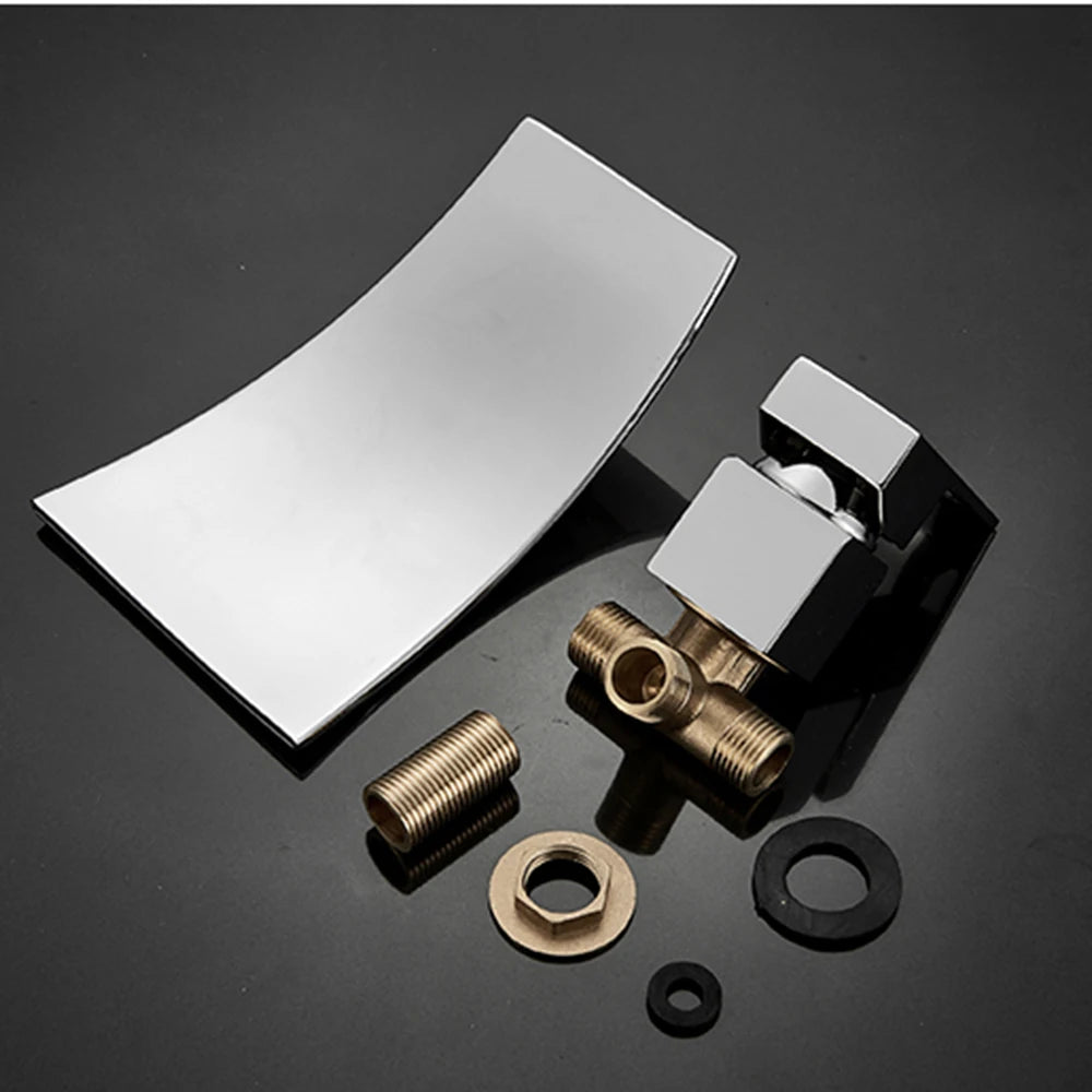 Wasserfallarmatur – Messing Wandmontage – Zeitgenössisch