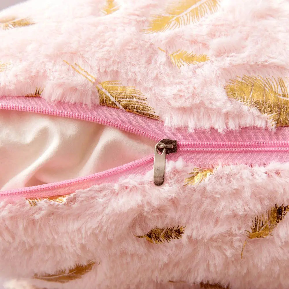 Weihnachtskissenbezüge – Kunstpelz Goldverzierung – 42x42cm