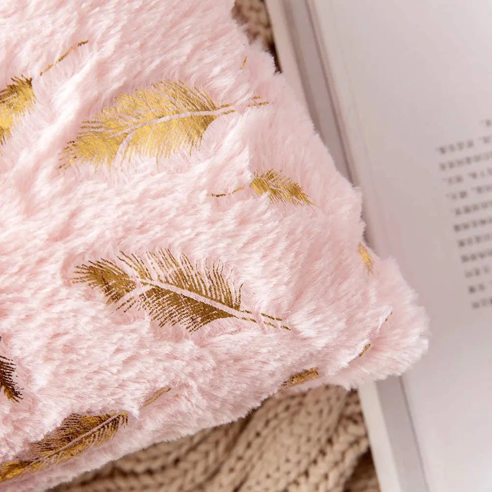 Weihnachtskissenbezüge – Kunstpelz Goldverzierung – 42x42cm