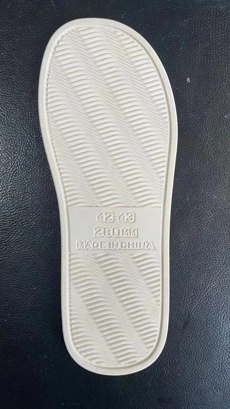 Winter Cartoon Hausschuhe – Kuschelig & Rutschfest